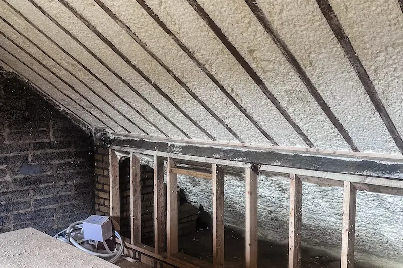 The Benefits Of Attic Insulation For Keeping Your Home Warm This Winter - Lovinsulation (2)